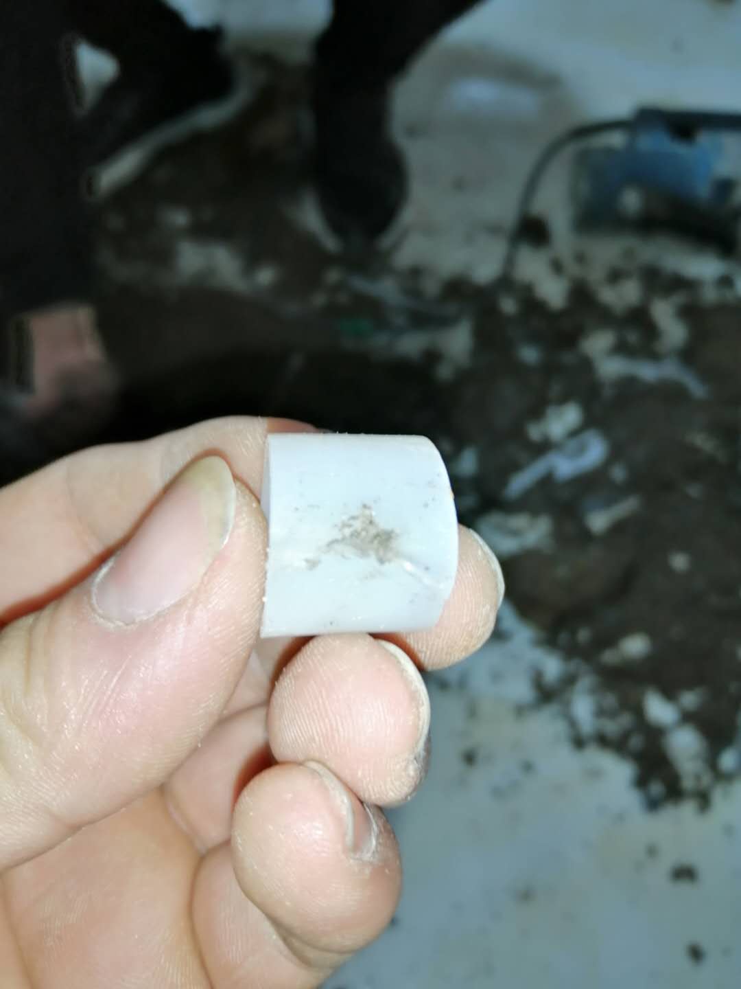 嫩江家里地暖漏水了怎么办？